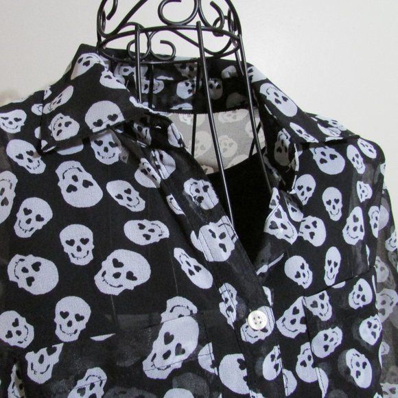 Aeropostale Tops - Aeropostale Sheer Skull Top